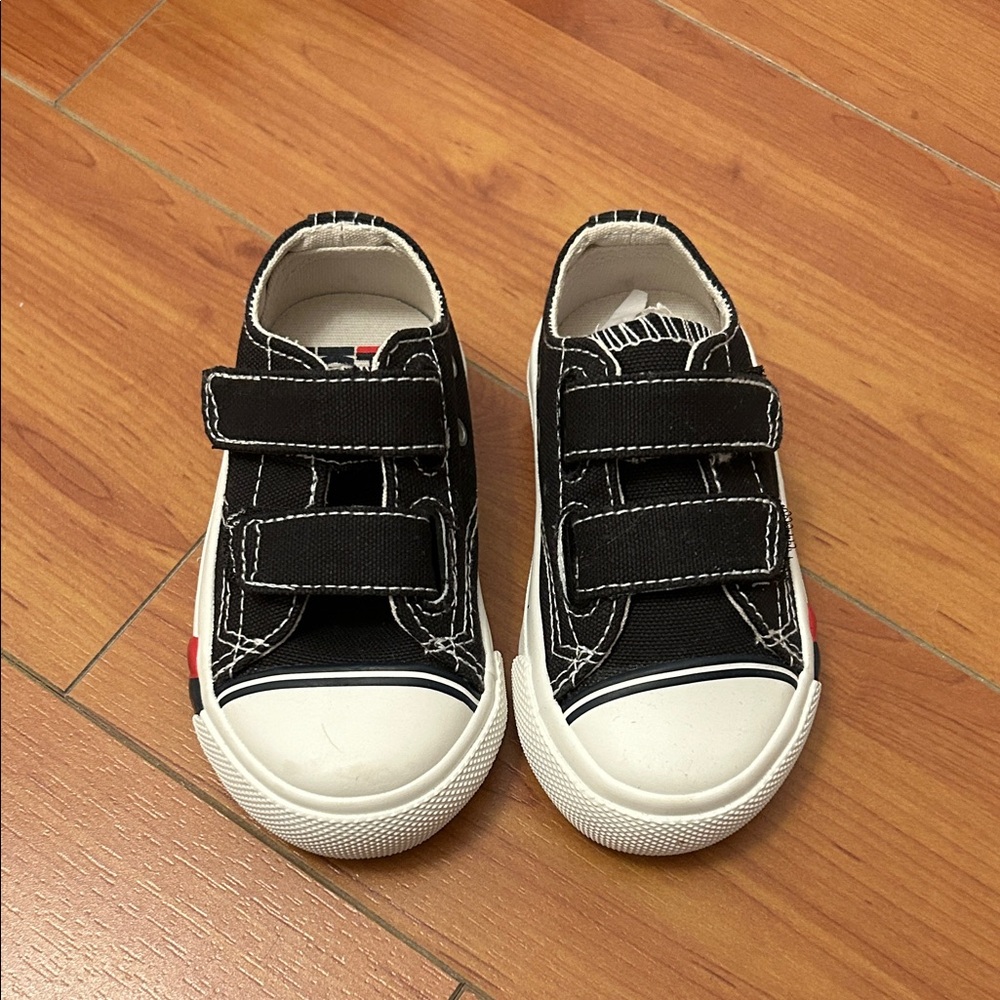 PRO Keds Toddler Sneaker size 4